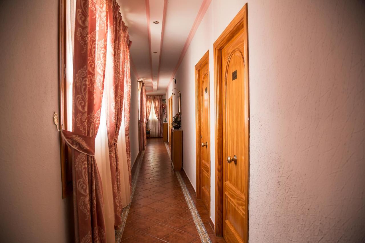 Hotel Los Arcos Dosbarrios Zewnętrze zdjęcie